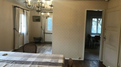 House 7 rooms of 122 m² in Saint-Clément (89100)