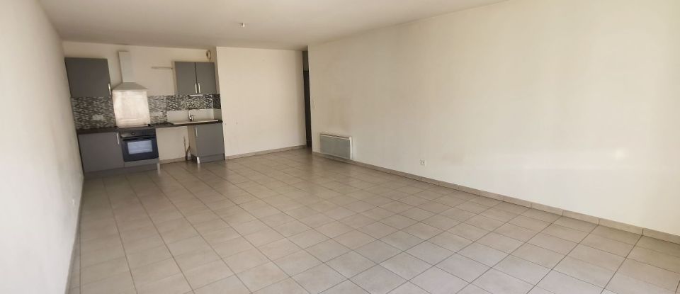 Apartment 3 rooms of 77 m² in Mauves (07300)