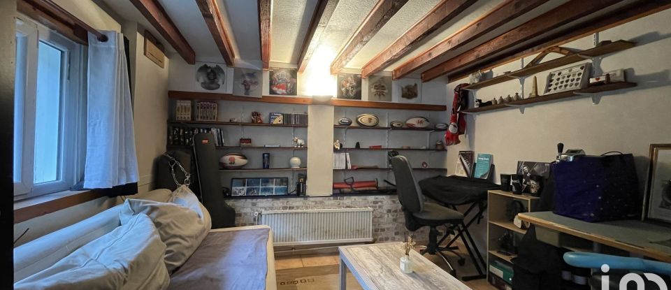 House 6 rooms of 153 m² in Alfortville (94140)