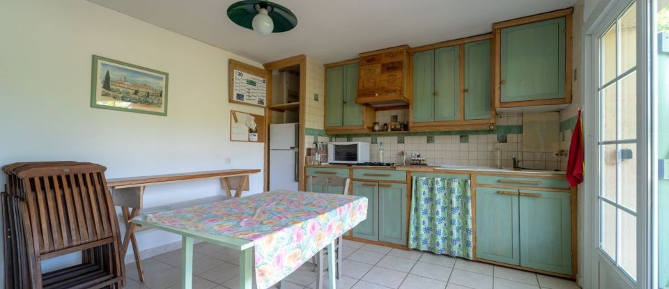 House 6 rooms of 130 m² in Flayosc (83780)