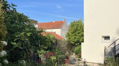 House 6 rooms of 200 m² in Vaudherland (95500)