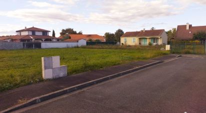 Land of 850 m² in Odos (65310)