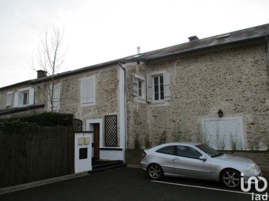 Apartment 3 rooms of 55 m² in Rambouillet (78120)