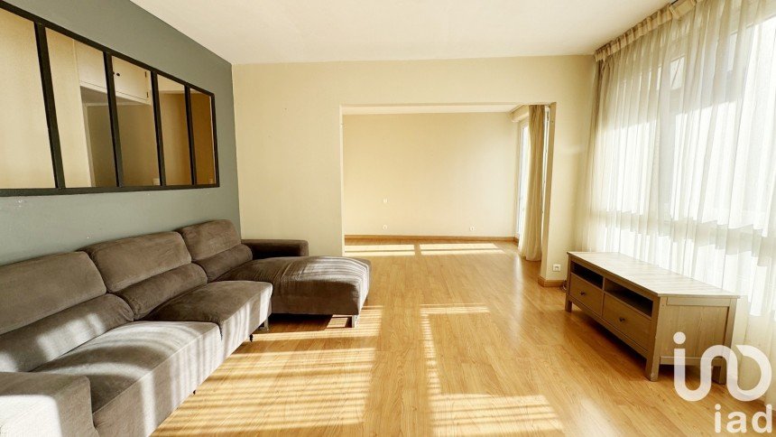 Appartement 5 pièces de 90 m² à Pau (64000)