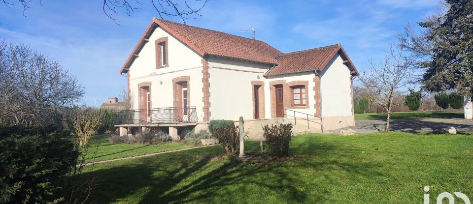 House 5 rooms of 120 m² in Saint-Martin-l'Ars (86350)