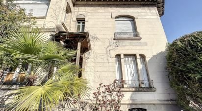 House 10 rooms of 240 m² in Tarbes (65000)