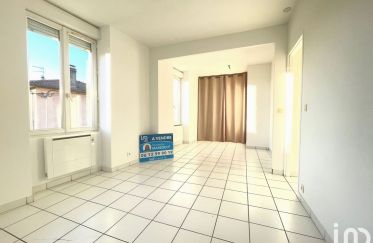 Apartment 2 rooms of 48 m² in Bourgoin-Jallieu (38300)
