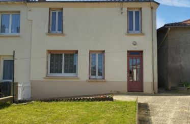 House 4 rooms of 70 m² in SAINT-QUENTIN-EN-MAUGES (49110)