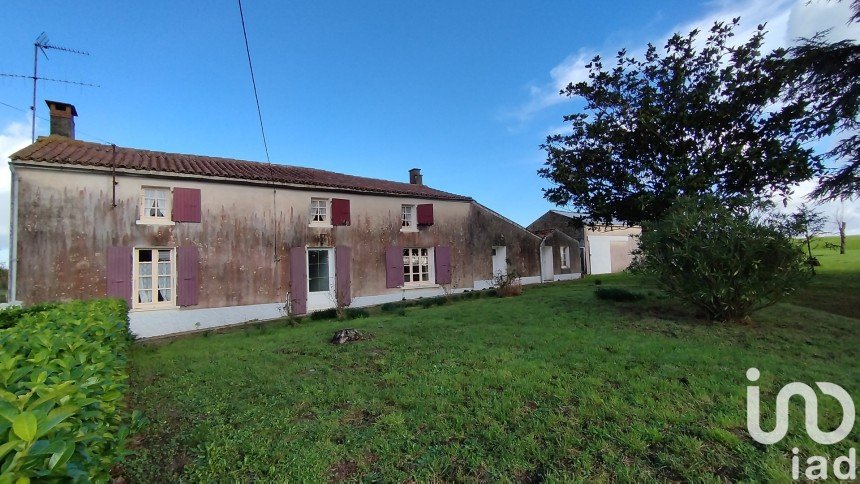 Maison de village 4 pièces de 126 m² à Saint-Cyr-des-Gâts (85410)
