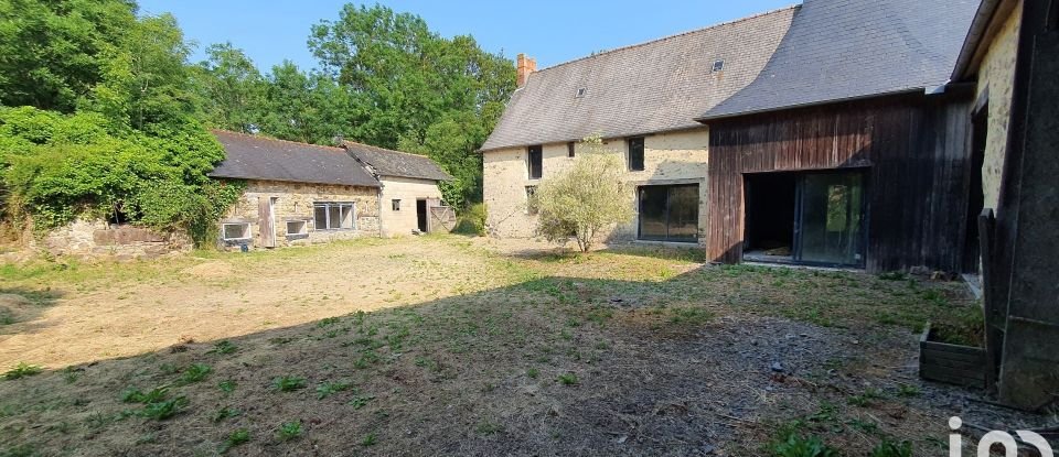 House 5 rooms of 268 m² in Val-d'Izé (35450)