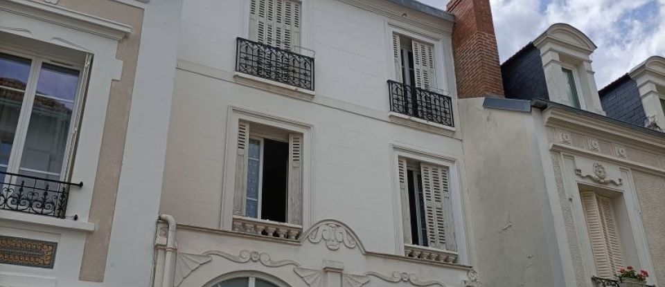 Maison 6 pièces de 160 m² à Vichy (03200)