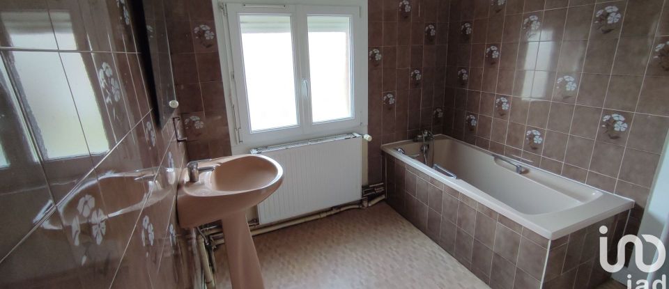 House 4 rooms of 89 m² in Beautor (02800)