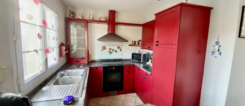 House 7 rooms of 160 m² in Bellevigny (85170)