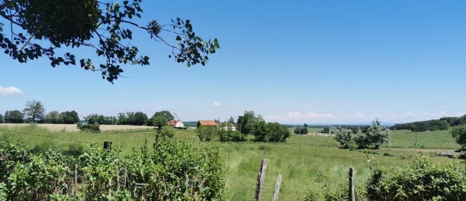 Land of 2,468 m² in Billy-Chevannes (58270)
