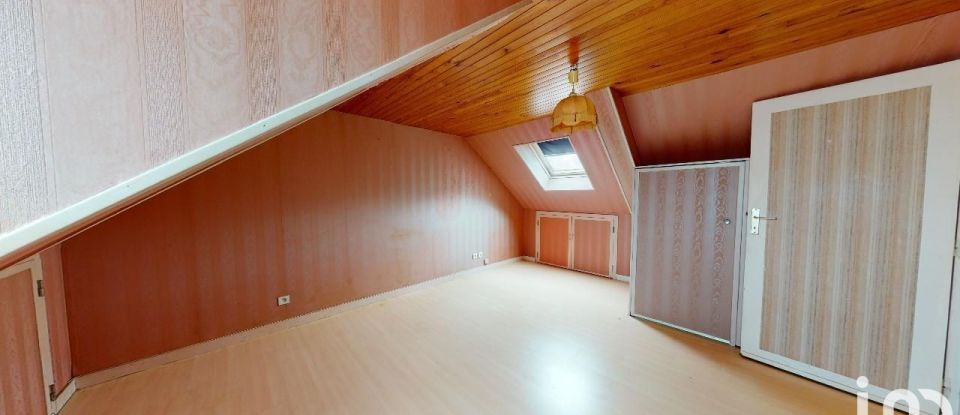 House 7 rooms of 100 m² in Châteaulin (29150)