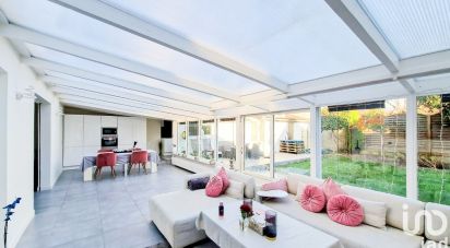 House 6 rooms of 147 m² in Arnouville (95400)