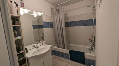 Apartment 3 rooms of 69 m² in Nîmes (30000)