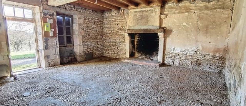 House 5 rooms of 162 m² in Saint-Mary (16260)