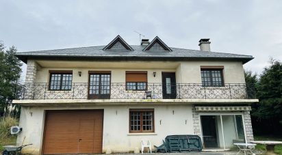 House 8 rooms of 174 m² in Alrance (12430)