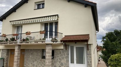 Maison 5 pièces de 130 m² à Sury-le-Comtal (42450)
