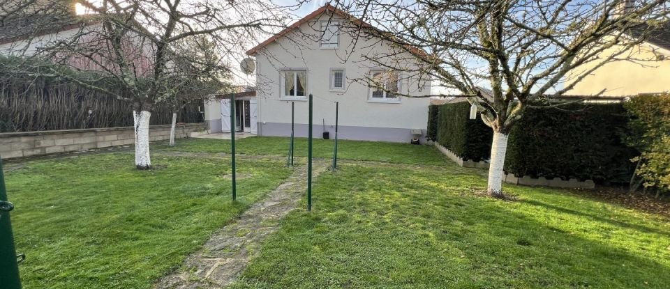 House 5 rooms of 100 m² in Châteauponsac (87290)