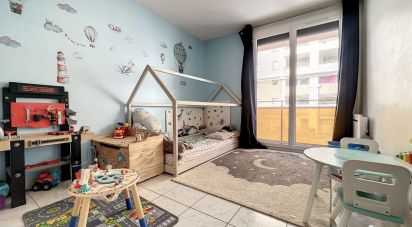 Appartement 4 pièces de 77 m² à Toulon (83200)