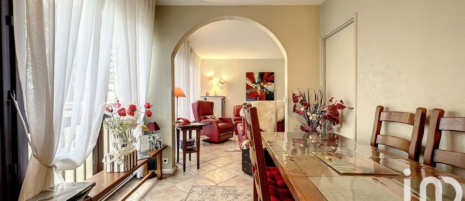 Apartment 4 rooms of 75 m² in Ris-Orangis (91130)