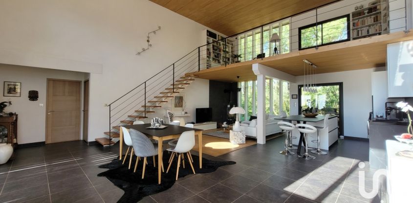 Maison d’architecte 8 pièces de 210 m² à Grabels (34790)