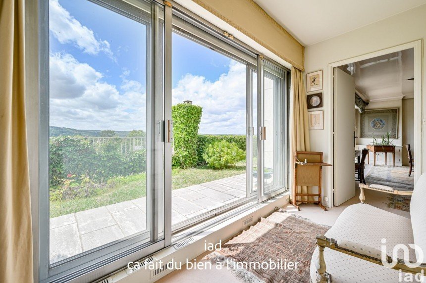 Appartement 7 pièces de 232 m² à Rueil-Malmaison (92500)