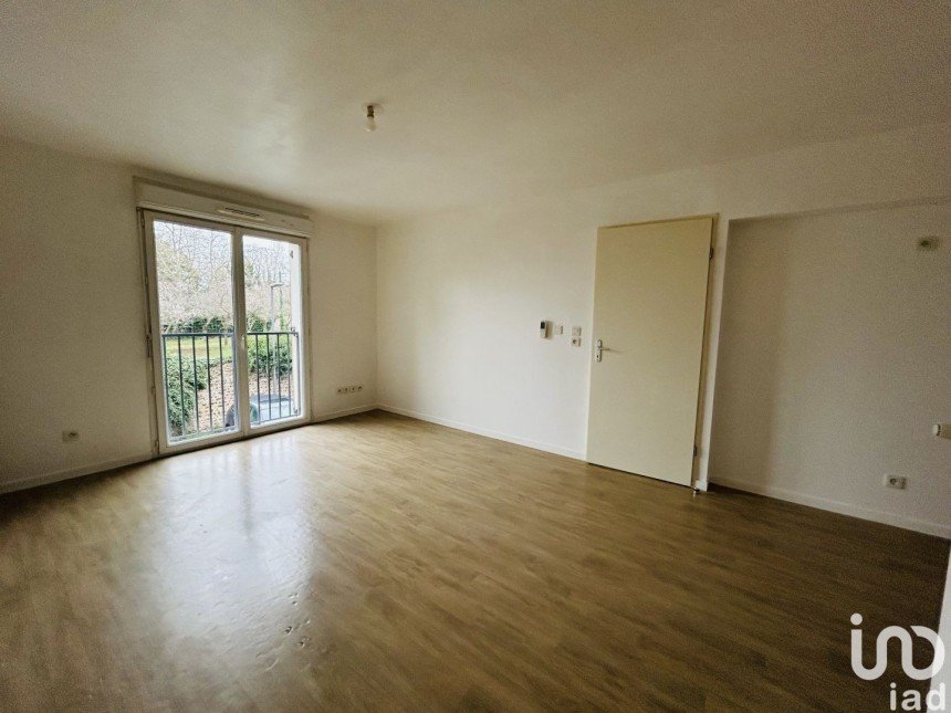 Apartment 2 rooms of 39 m² in Grand-Couronne (76530)