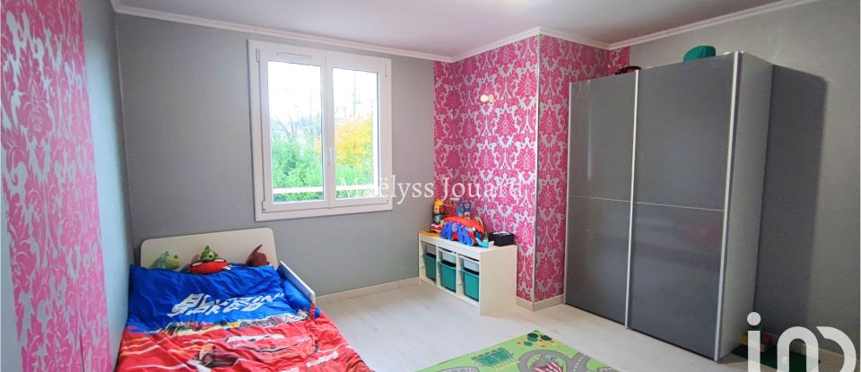 House 6 rooms of 128 m² in Étampes (91150)