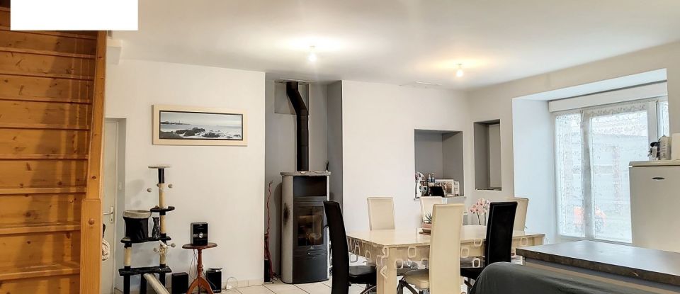 Maison 4 pièces de 87 m² à Val-d'Izé (35450)