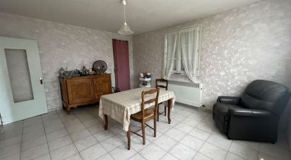 House 4 rooms of 74 m² in Parçay-Meslay (37210)