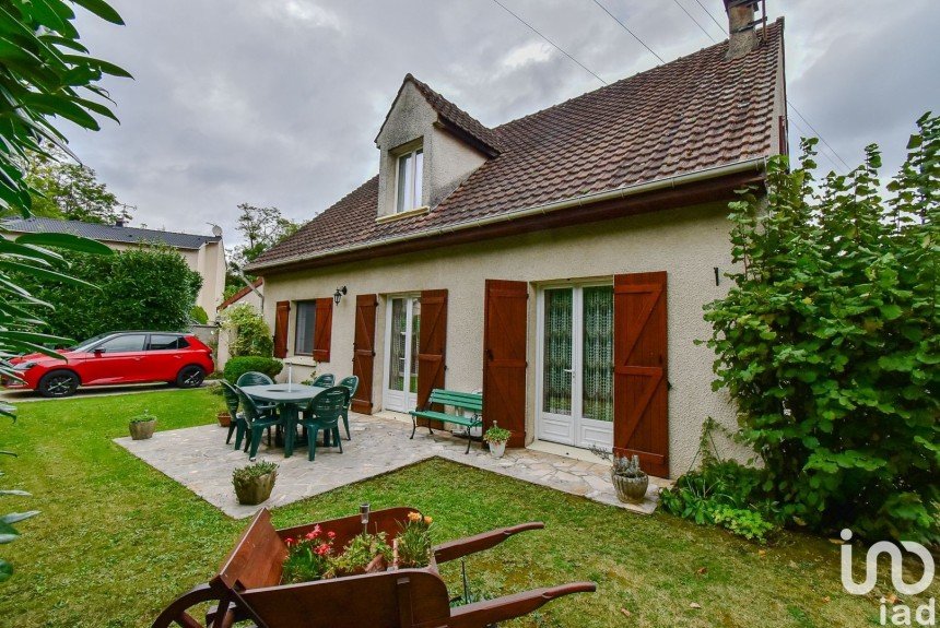 House 5 rooms of 125 m² in Coubron (93470)