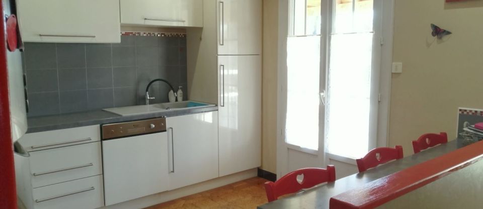 House 5 rooms of 98 m² in Creysse (24100)