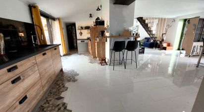 House 5 rooms of 112 m² in Le Vast (50630)