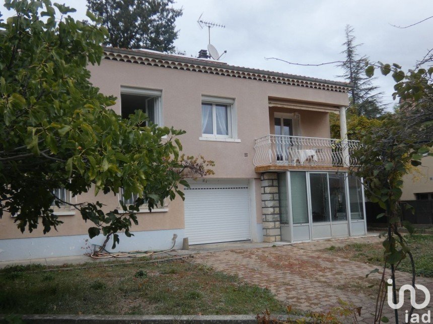 Maison 6 pièces de 120 m² à Laragne-Montéglin (05300)