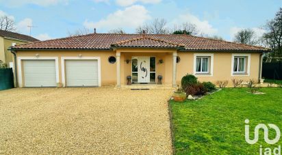 House 4 rooms of 126 m² in Naintré (86530)
