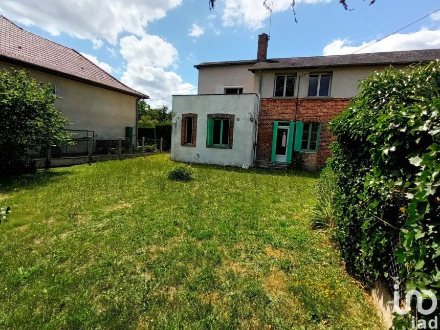 House 6 rooms of 130 m² in Brinon-sur-Sauldre (18410)