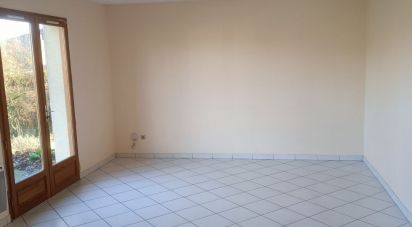 House 2 rooms of 52 m² in Doué-la-Fontaine (49700)