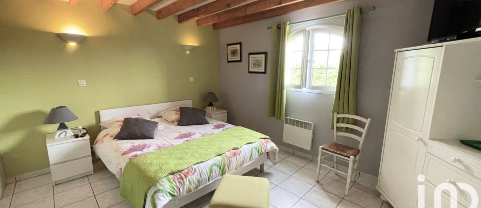 Lodge 15 rooms of 420 m² in Bégadan (33340)