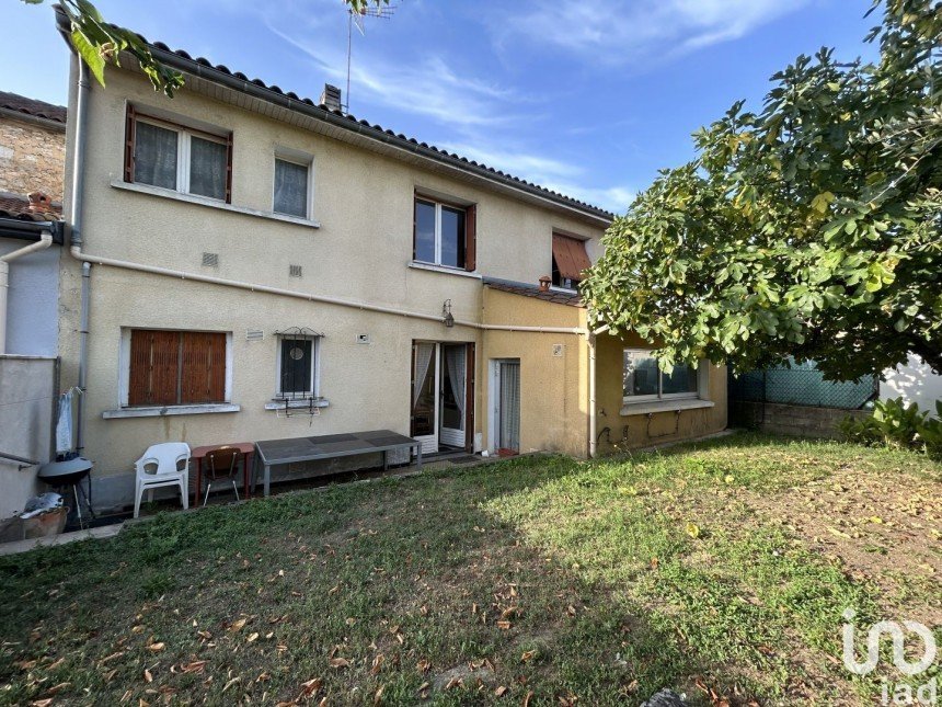 House 8 rooms of 180 m² in - (16006)