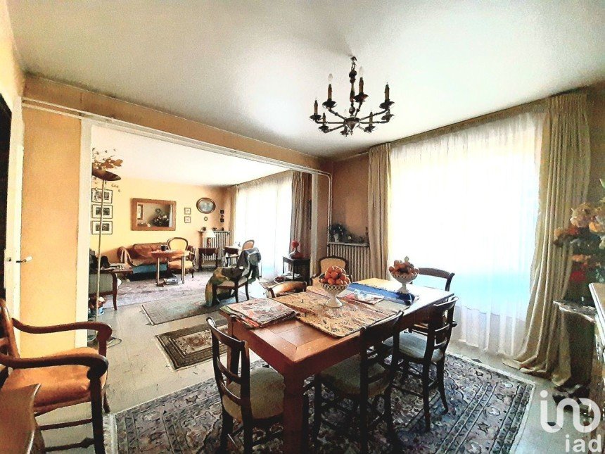 Apartment 4 rooms of 101 m² in Tulle (19000)