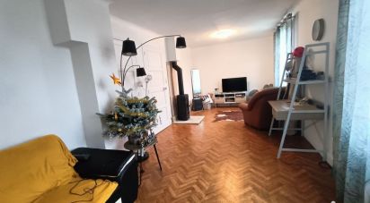 House 4 rooms of 80 m² in Vichy (03200)