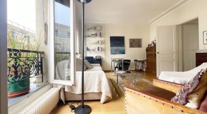 Appartement 3 pièces de 84 m² à Paris (75014)