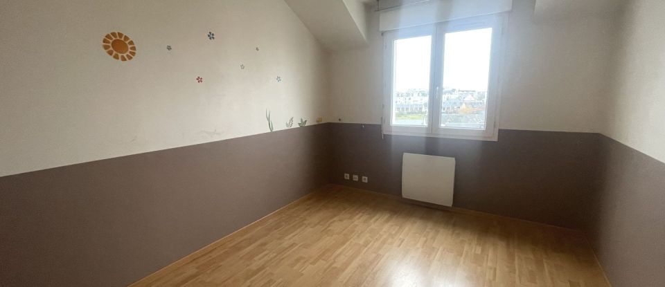 Apartment 3 rooms of 80 m² in Tours (37000)