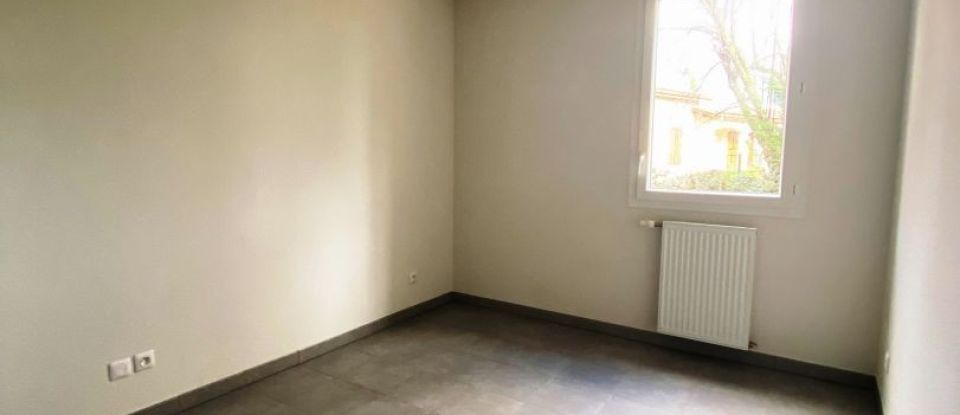 Apartment 3 rooms of 69 m² in Castelginest (31780)