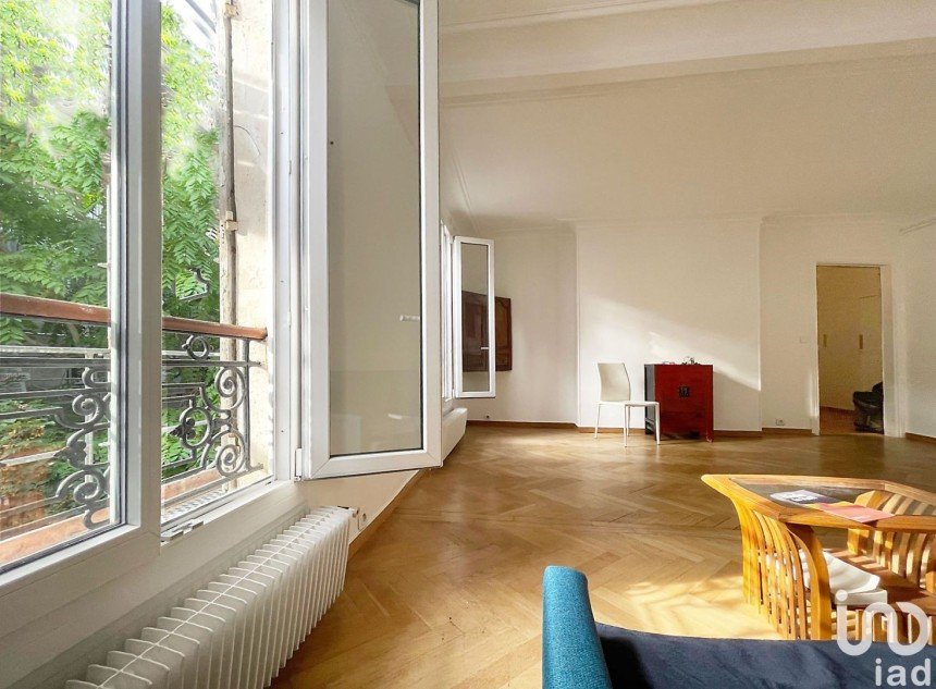 Appartement 2 pièces de 51 m² à Paris (75017)