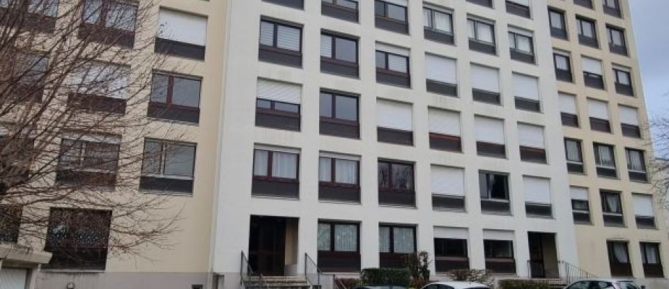 Apartment 4 rooms of 109 m² in Troyes (10000)