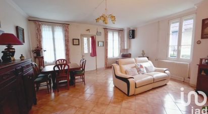 House 4 rooms of 115 m² in Nonville (77140)